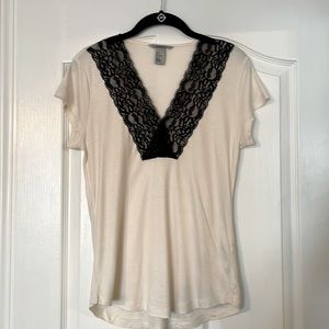 H&M Silky Lace Neckline Short Sleeve Ivory Black Top Size Small